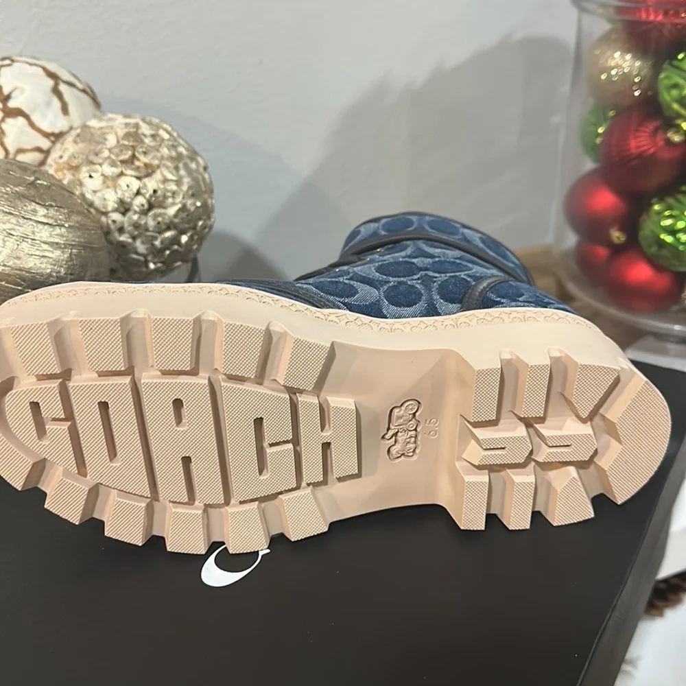 Coach denim signature monogram boots - Picture 4 of 4